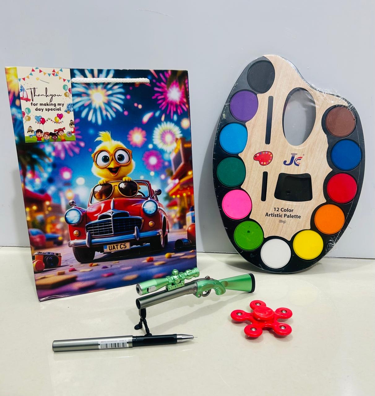 Color palette with gun pen hamper