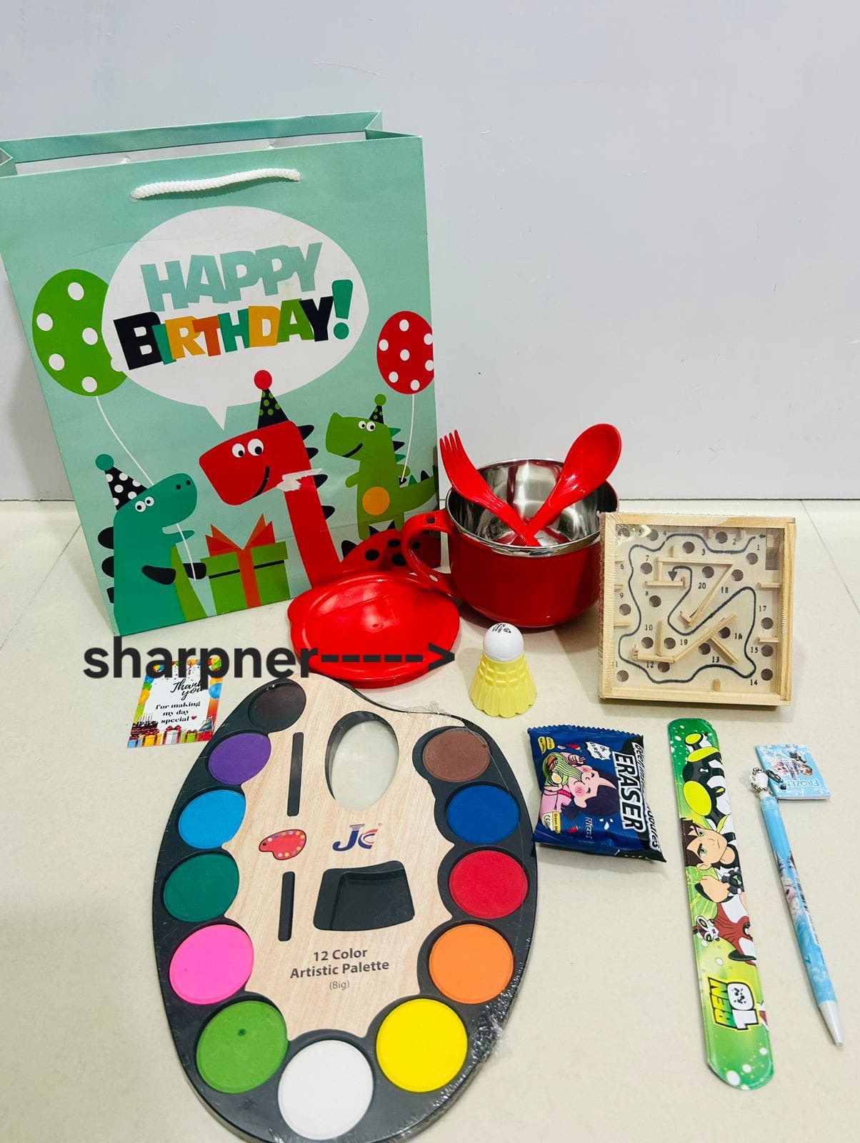 Soup bowl with color pallete and fancy stationary hamper