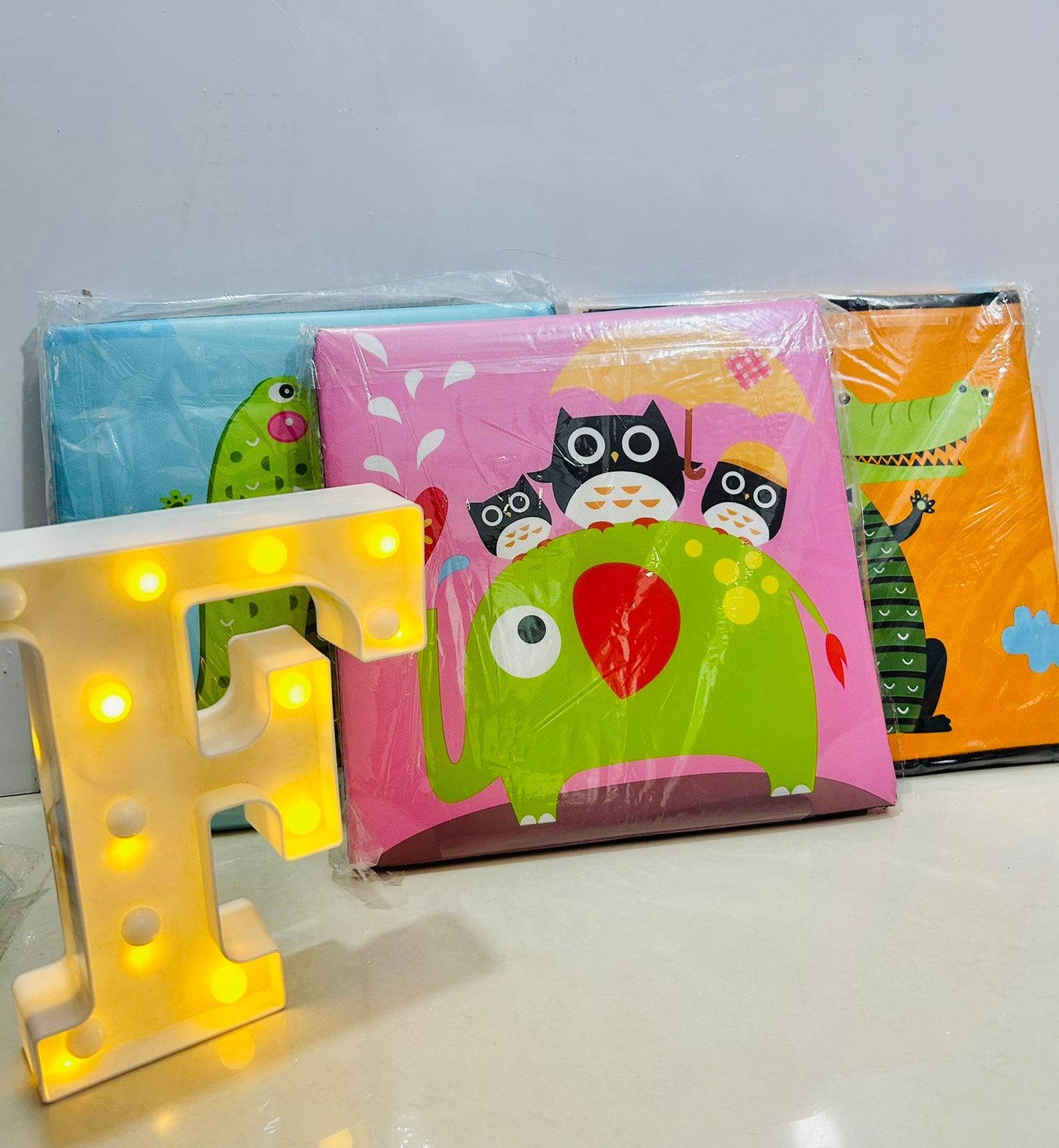 Organiser--storage boxes