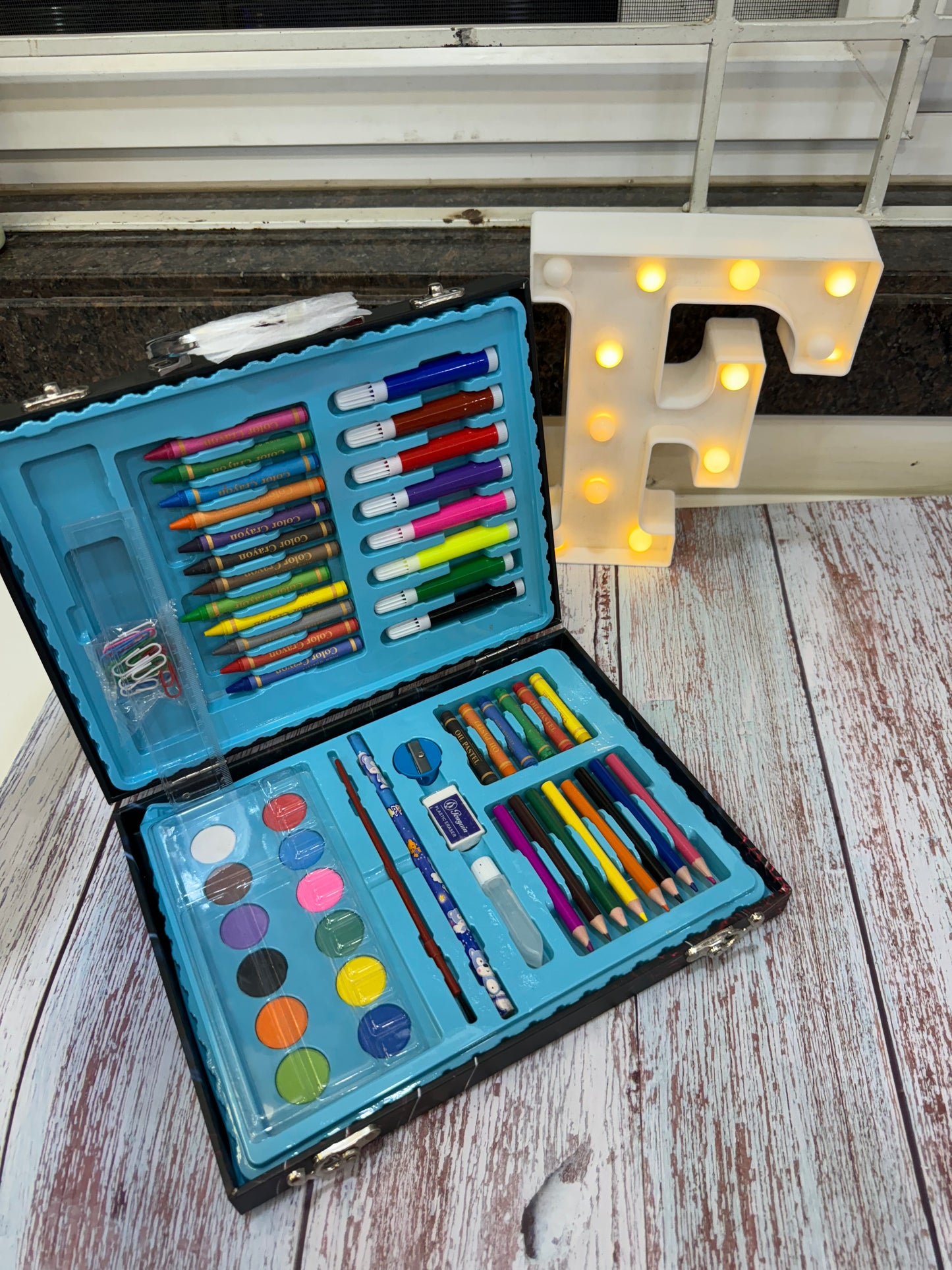 Painting suitcase