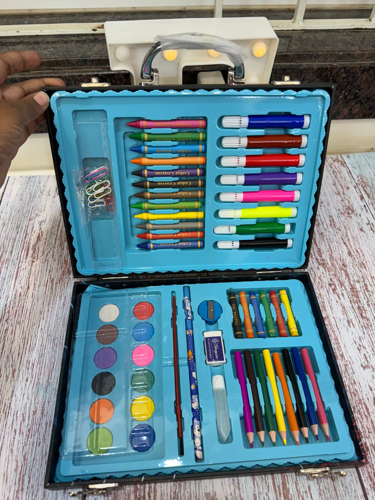 Painting suitcase