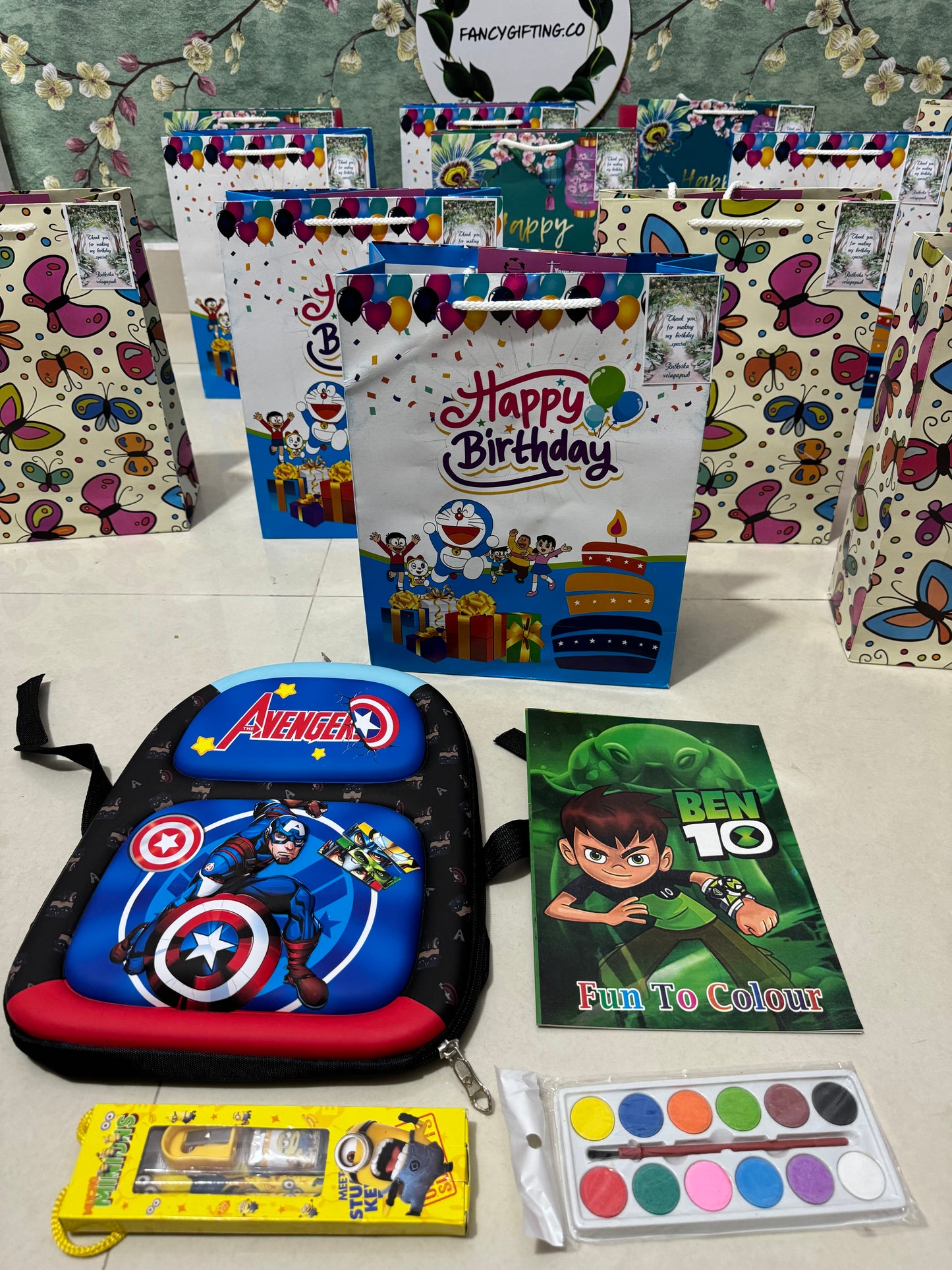 Hardcase bag hamper