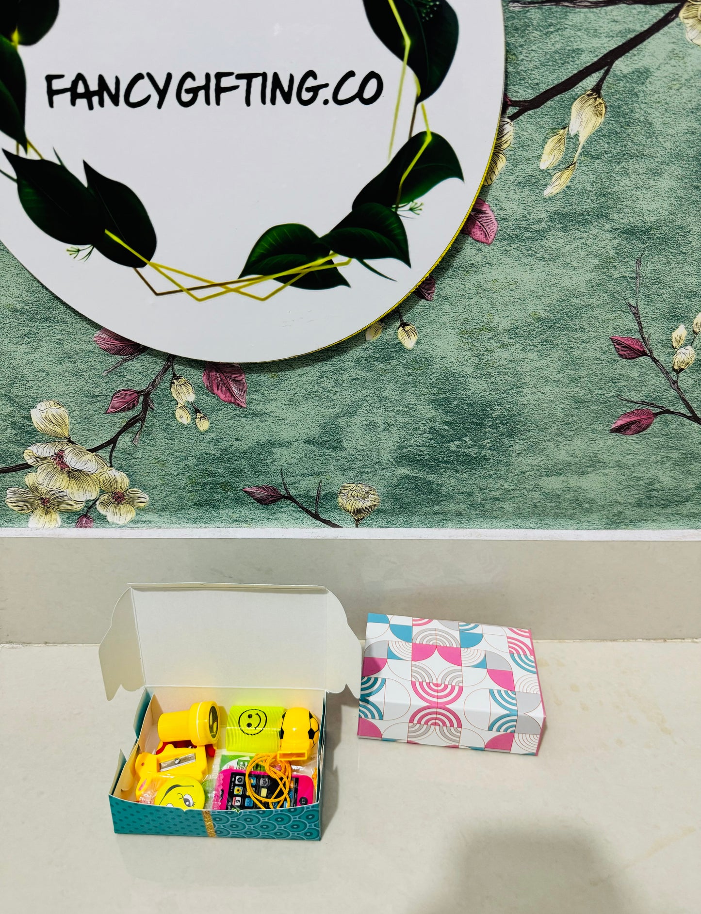 Stationary combo box