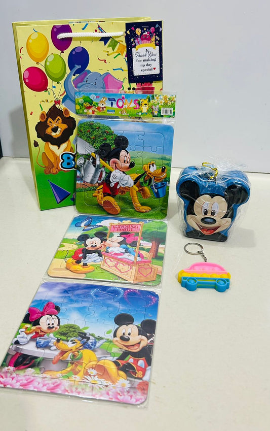 Puzzle set with piggy bank combo