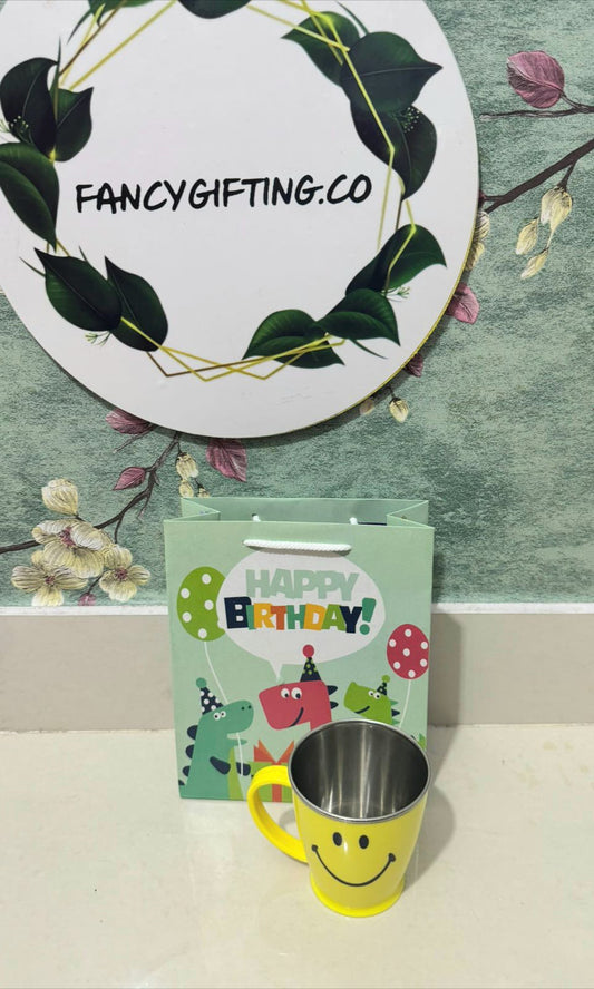 Smiley cup hamper