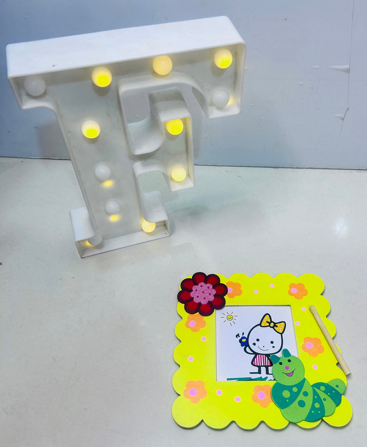 Wooden photoframe