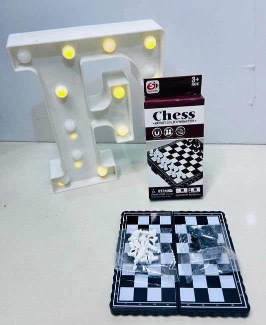Mini chess board game