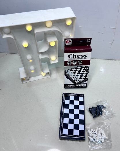 Mini chess board game